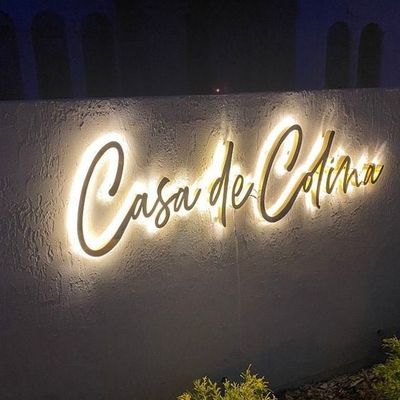 Fonte de alimentação 2024 Dimensões personalizadas LED letras de luz de fundo de metal para exterior e interior