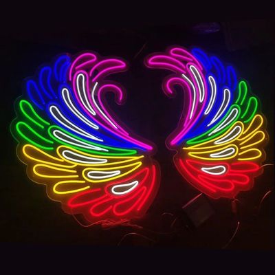 Letras de sinal de neon personalizadas montadas na parede exterior com tensão de entrada de 100-240V e materiais