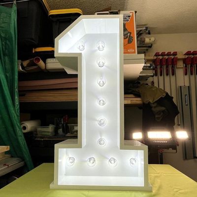 12V Voltagem de entrada Grandes letras 3D iluminadas Marry Me LED Marquee sinal para casamento