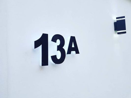 Custom Metal Outdoor Iluminado 3D Signage Back LED Light House Número para Casamentos