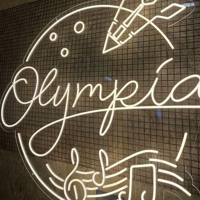 Studio LED Neon Sign com design personalizável e longa vida útil Vida útil 50000 horas