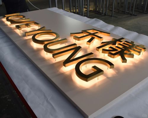 Outdoor 3D LED Billboard e Display Board Lâmpada de fundo de metal inoxidável Letras luminosas