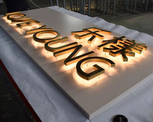 Outdoor 3D LED Billboard e Display Board Lâmpada de fundo de metal inoxidável Letras luminosas