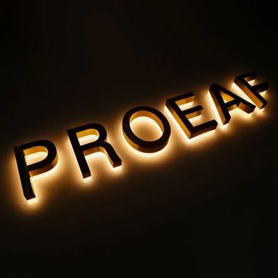 Loja de negócios personalizada Tabela de sinalização de logotipo acrílico pendurada na parede para empresas