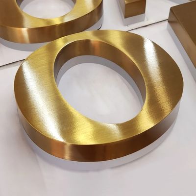 Logotipo de letras pequenas 3D Sinalização comercial acrílica para escritório e loja 12V Voltagem de entrada