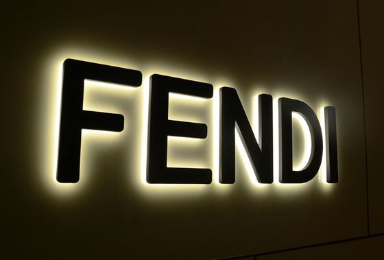 12V LED Strips Custom Metal Business Advertising Signage para escritório Logotipo de letras de parede
