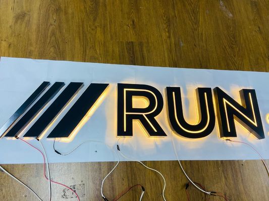 12V LED Strips Custom Metal Business Advertising Signage para escritório Logotipo de letras de parede