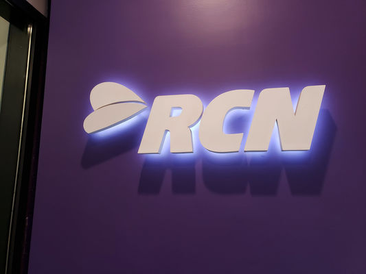 Logotipo de carta de aço inoxidável de temperatura 28C para decoração de edifícios comerciais