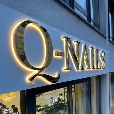 Neve atraente Iluminação Nome Cafés Sinais Branco Cor Logotipo personalizado para Logotipo de parede