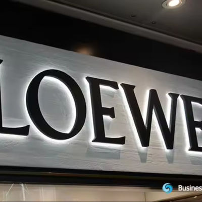 Logotipo LED de neve para publicidade ao ar livre nas estações de ônibus