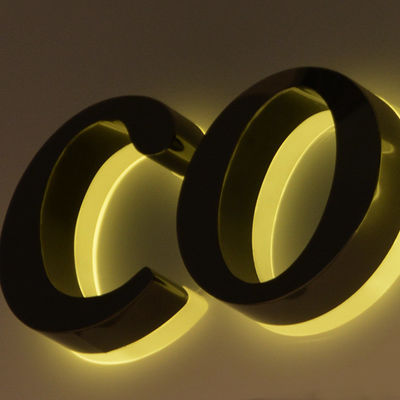 Logotipo de sinal de luz de metal 3D para sinalização de hotel