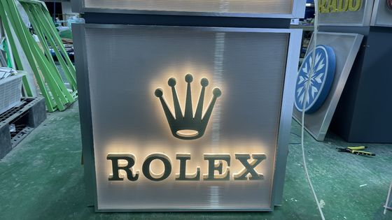 Logotipo de sinal de luz de metal 3D para sinalização de hotel